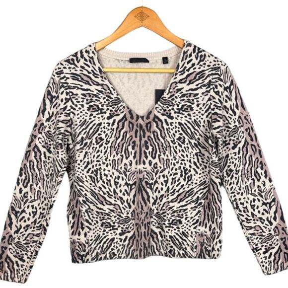 ATM Women's Cashmere Blend V-Neck Sweater Animal Print Size S NWT Elevated - Picture 2 of 11
